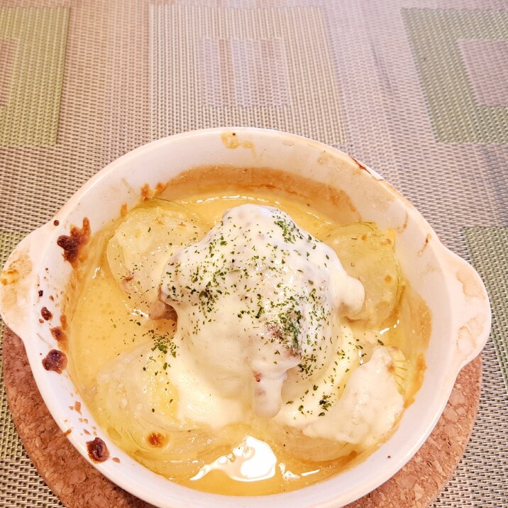 おつまみに!玉ねぎの肉詰めグラタン